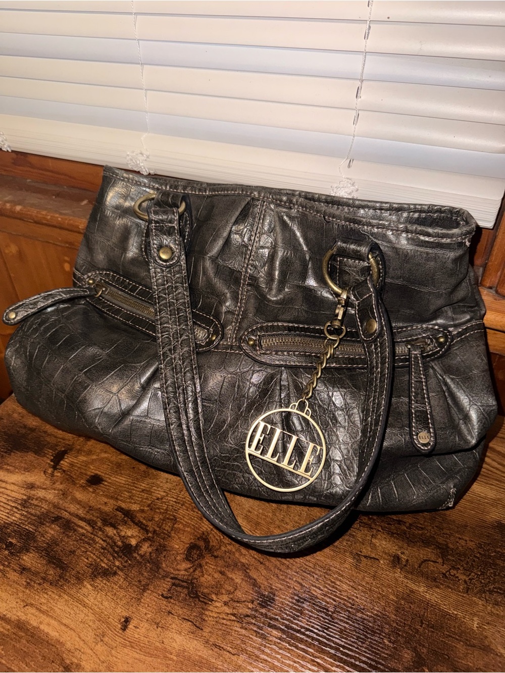 Elle Shoulder Bag with Gold ELLE Charm Y2K